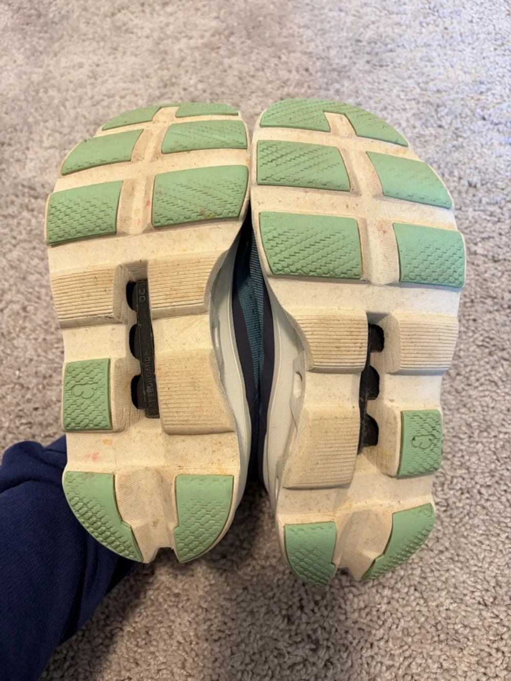 On Running Women's Cloudmonster
Dust Vapor Athletic Shoes - Picture 9 of 10